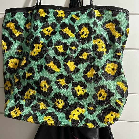 Betsey Johnson Green Animal Print Large Bag NEW With Duster - Picture 9 of 13